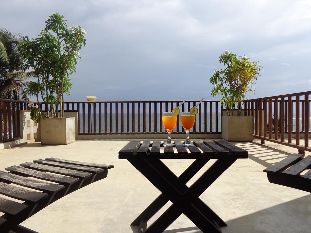 Hotel Silan Mo Mirissa Exterior photo